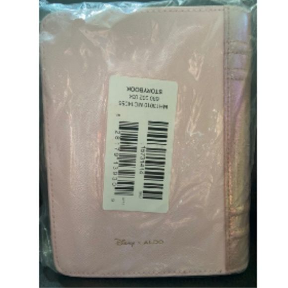 Disney 70th anniversary of Cinderella limited edit - Picture 5 of 5